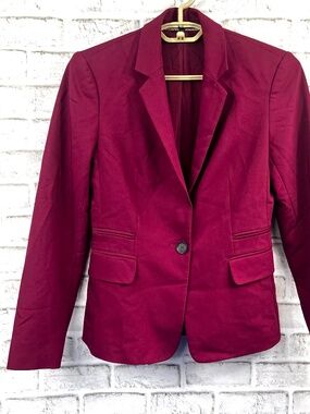 |•EXPRESS•| Pretty Wine Colored Blazer Size 4